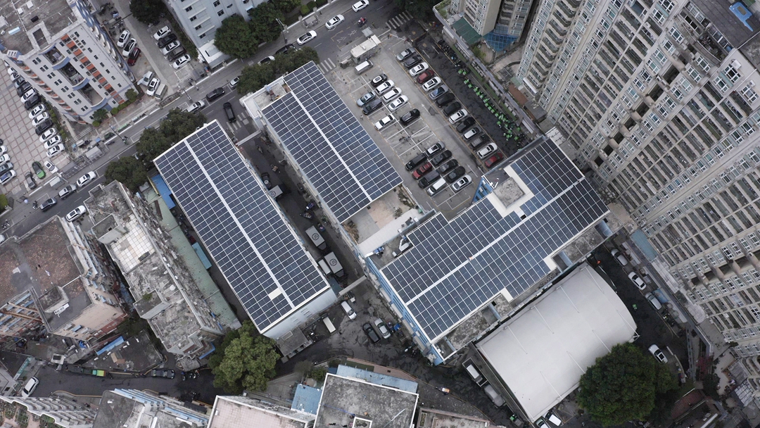 Bifaziales hocheffizientes Mono-Silizium-Solarmodul vom Typ N mit 560–580 W und Doppelglas